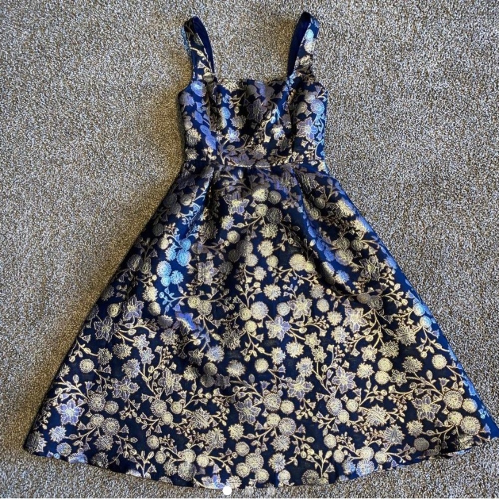 Shimmery floral evening dress